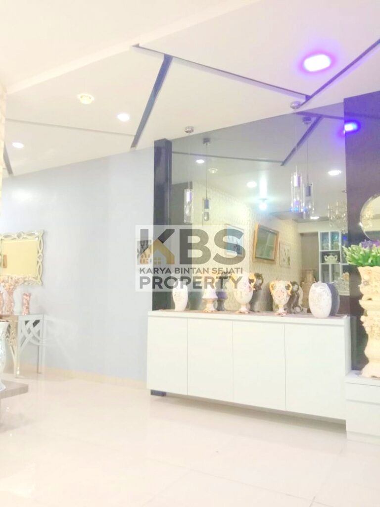 58145be1 2369 42be b097 f31ae9a4d66f