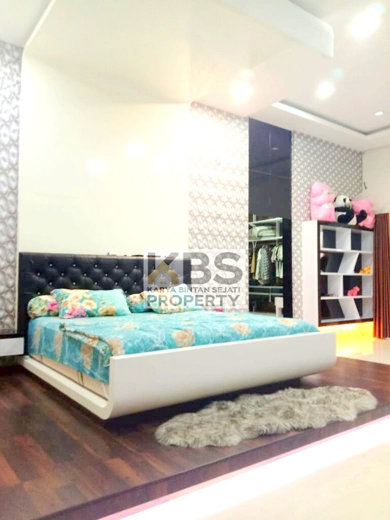 Ee1e1641 d2d1 4ae3 a020 cf4301e51683