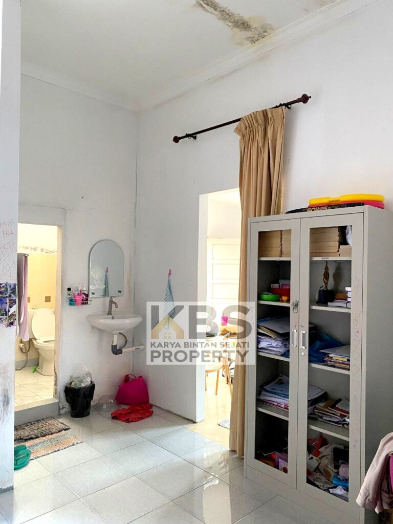 Photo 2025 02 04 19 51 35 2