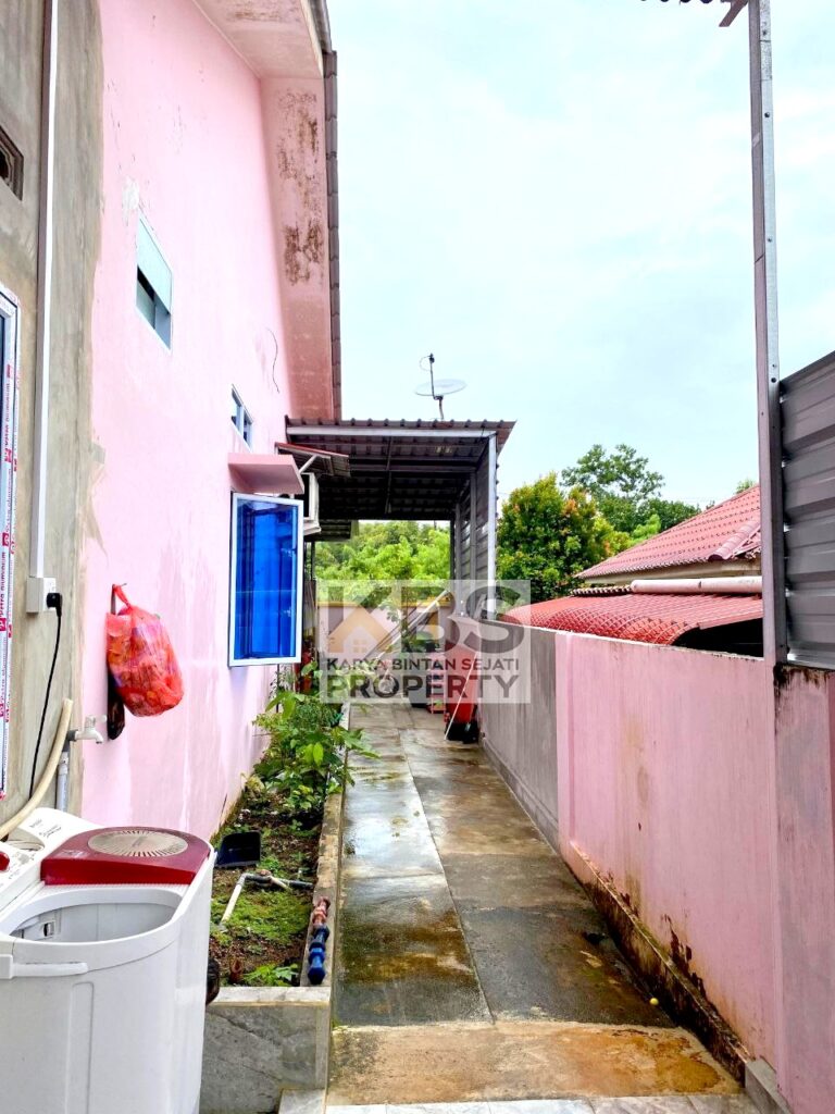 Photo 2025 02 04 19 51 38