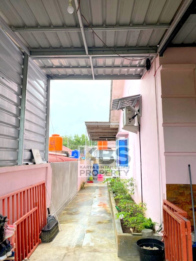 Photo 2025 02 04 19 51 44 2