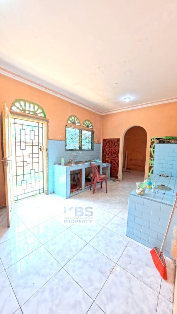 Photo 2025 09 11 01 40 36