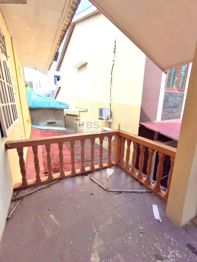 Photo 2025 10 03 16 40 09 2