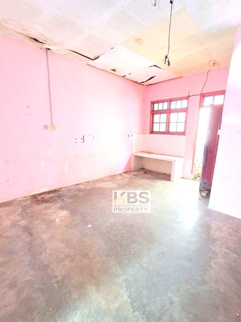 Photo 2025 10 13 09 27 29