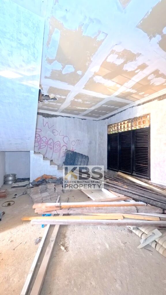 Photo 2025 11 08 11 51 28