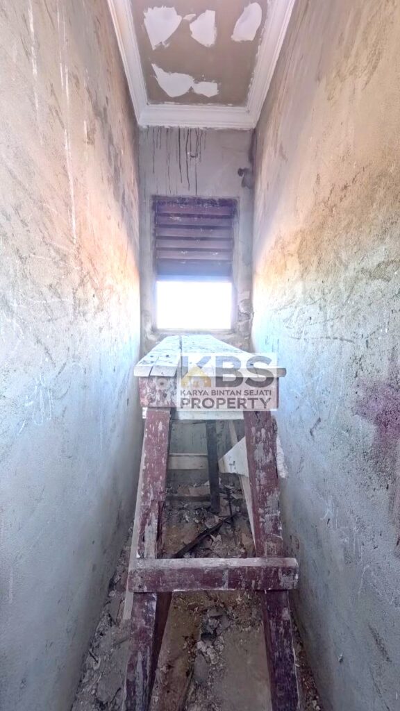 Photo 2025 11 08 11 51 32 4