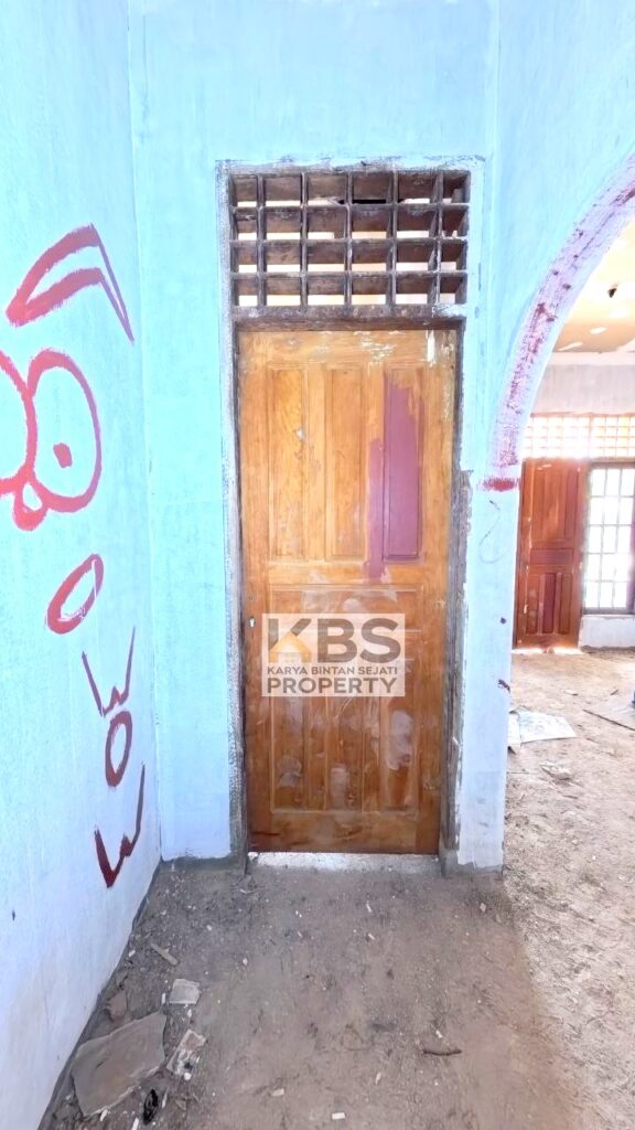 Photo 2025 11 08 11 51 34 2