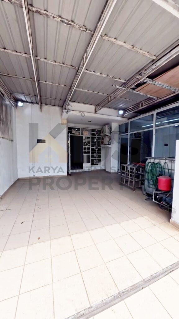 Photo 6055256872471694713 w