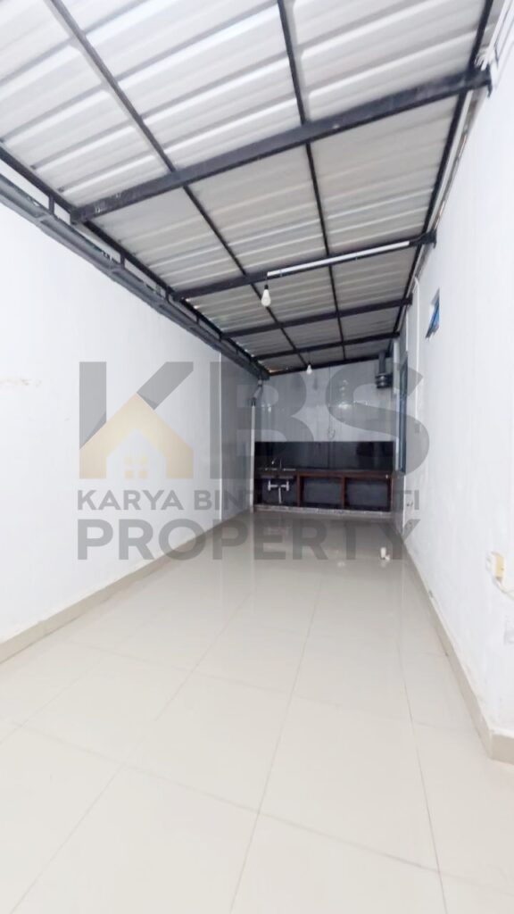 Photo 6055256872471694727 y