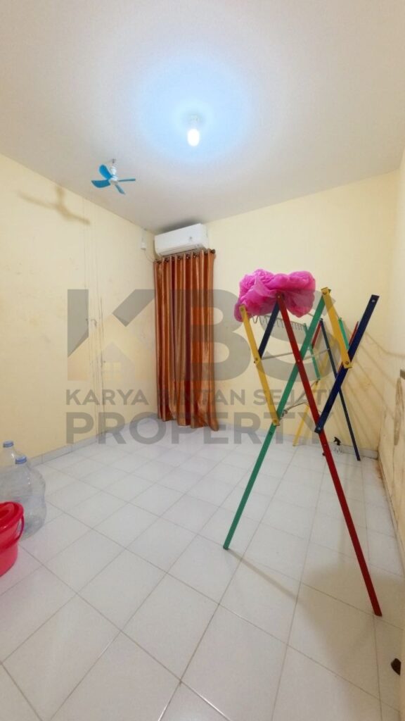 Photo 6057508672285379934 y