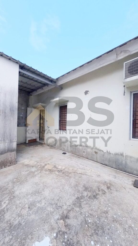 Photo 6057508672285379937 y