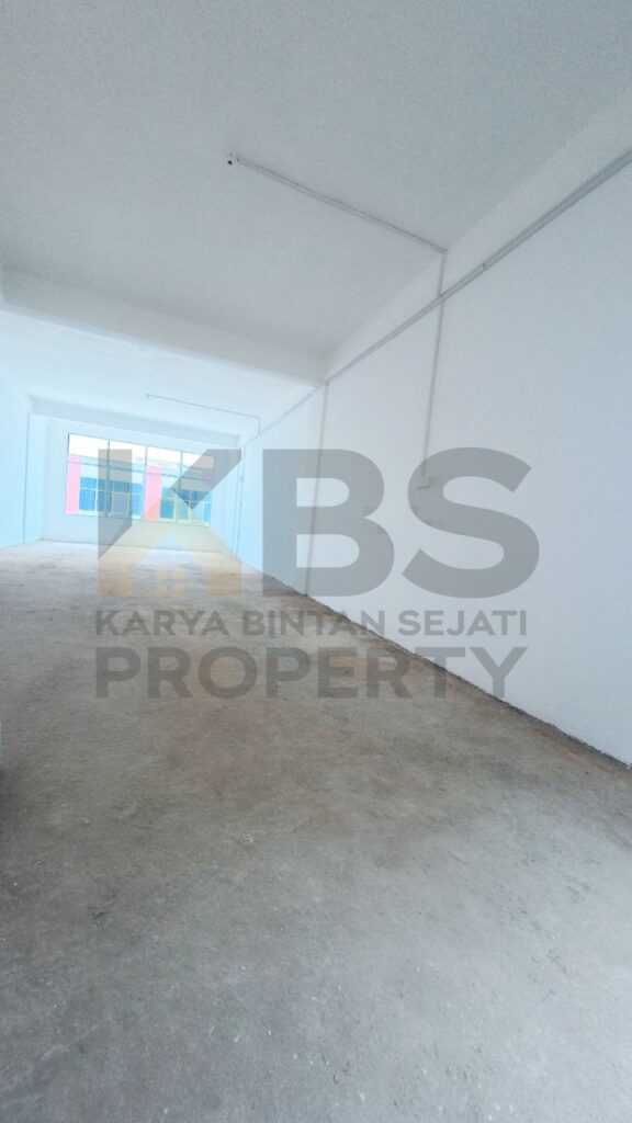 Photo 6059844391465062822 y