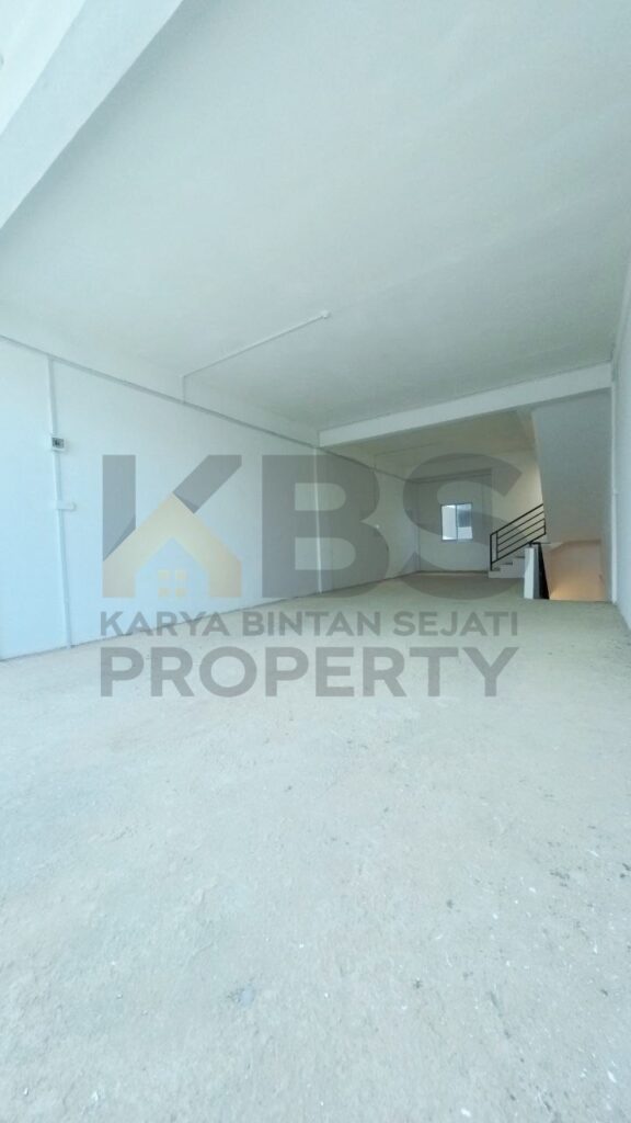 Photo 6059844391465062828 y (2)