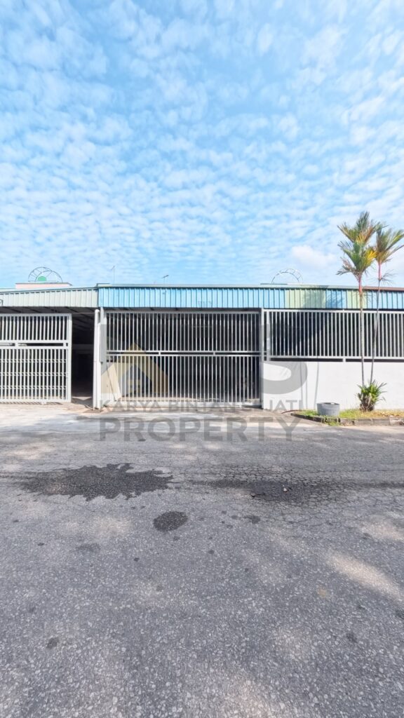 Photo 6075514382076022165 w