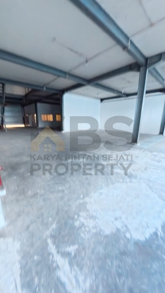 Photo 6075514382076022182 w 1