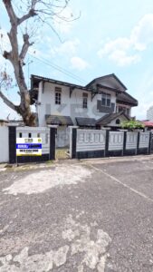 Photo 6336903317161708642 y copy