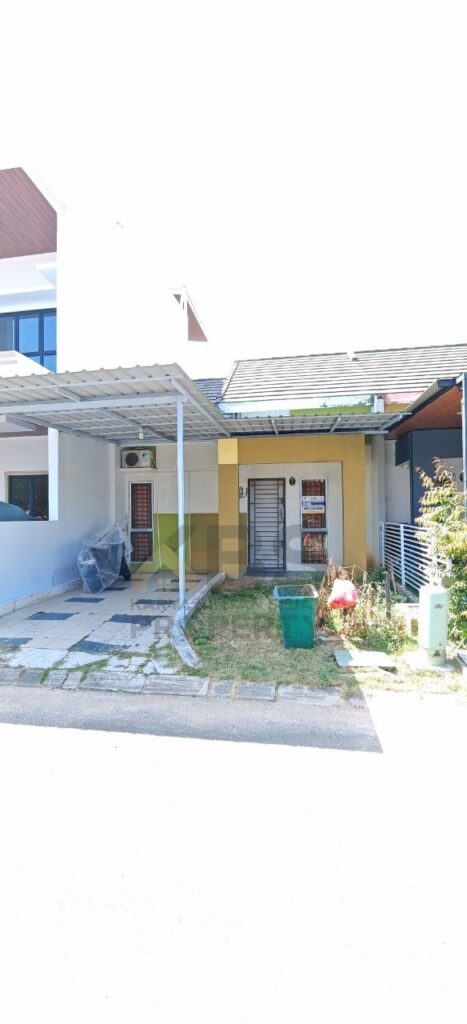 Photo 6339155116975394192 y