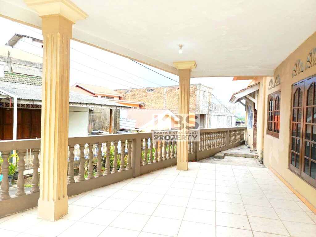 Photo 2024 11 14 22 04 00 2